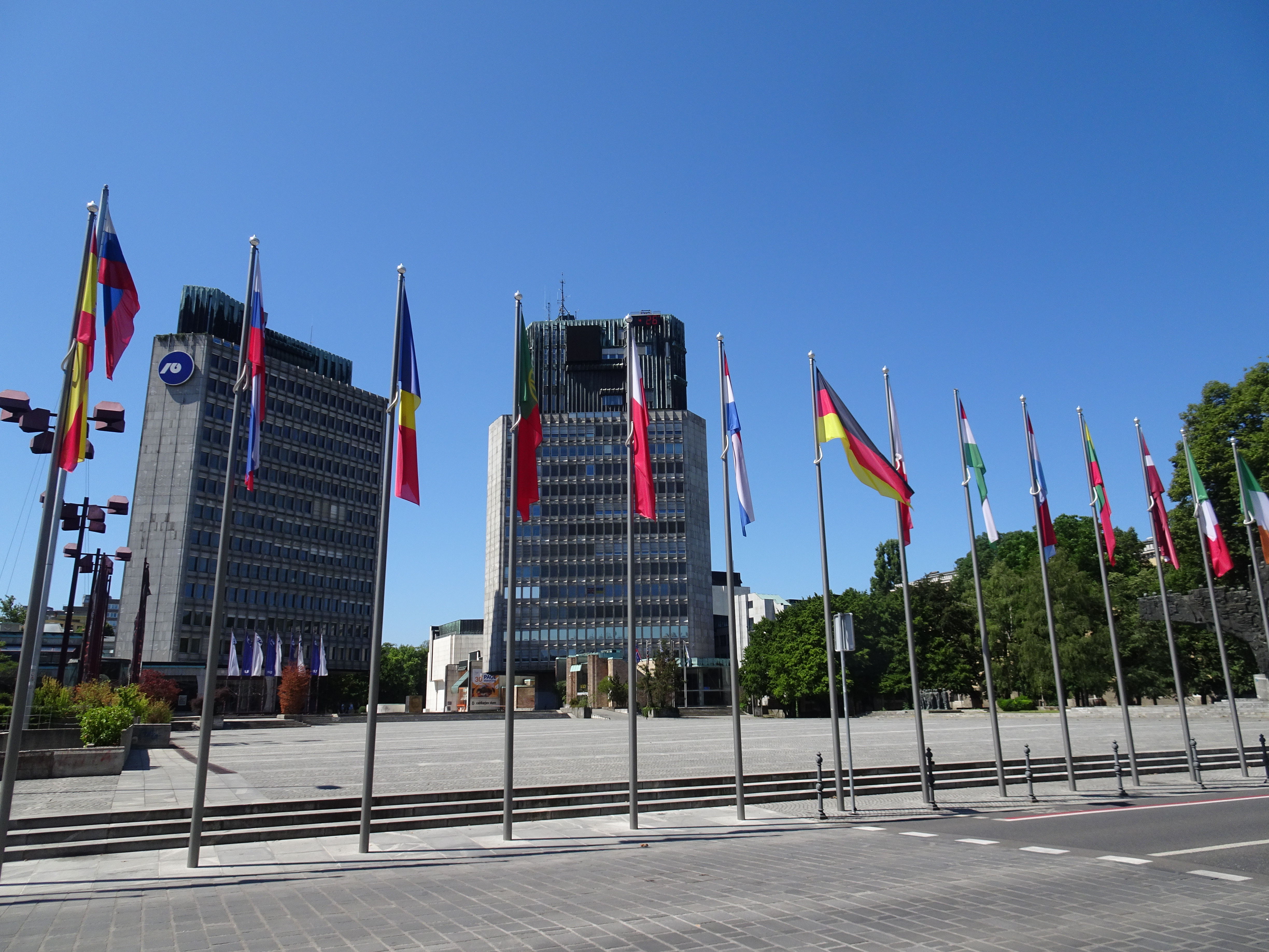 Ploščad Trga republike v središču Ljubljane